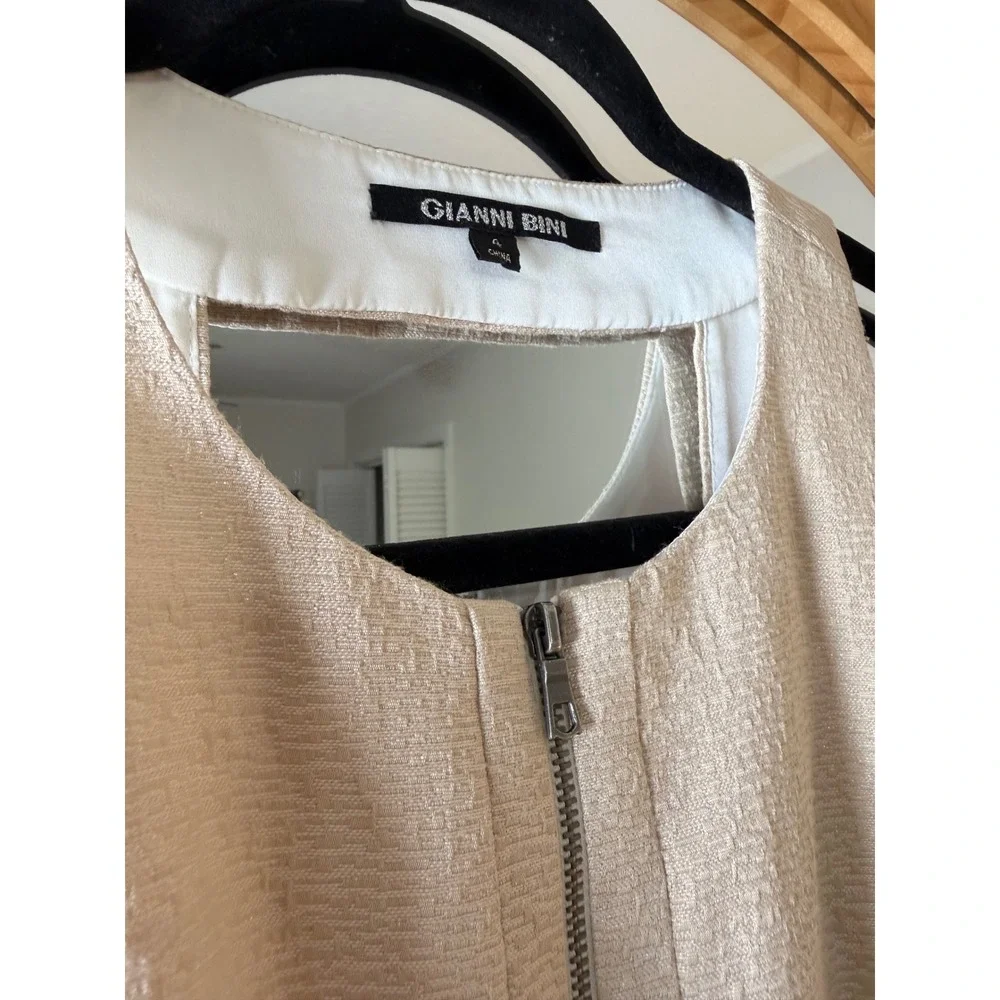 Gianni Bini Dress 4‎ Champagne Cream Excellent Front Zip Open Back Cocktail